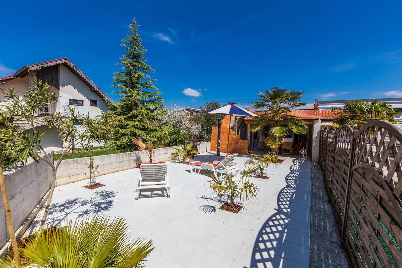 Holliday Home Maxdom Sukošan Extérieur photo
